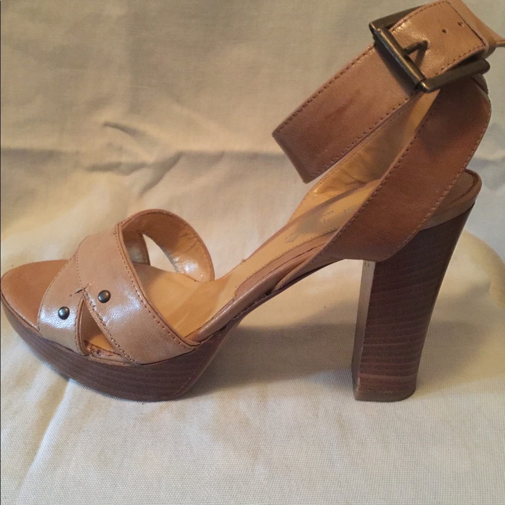 Via Spiga heels!